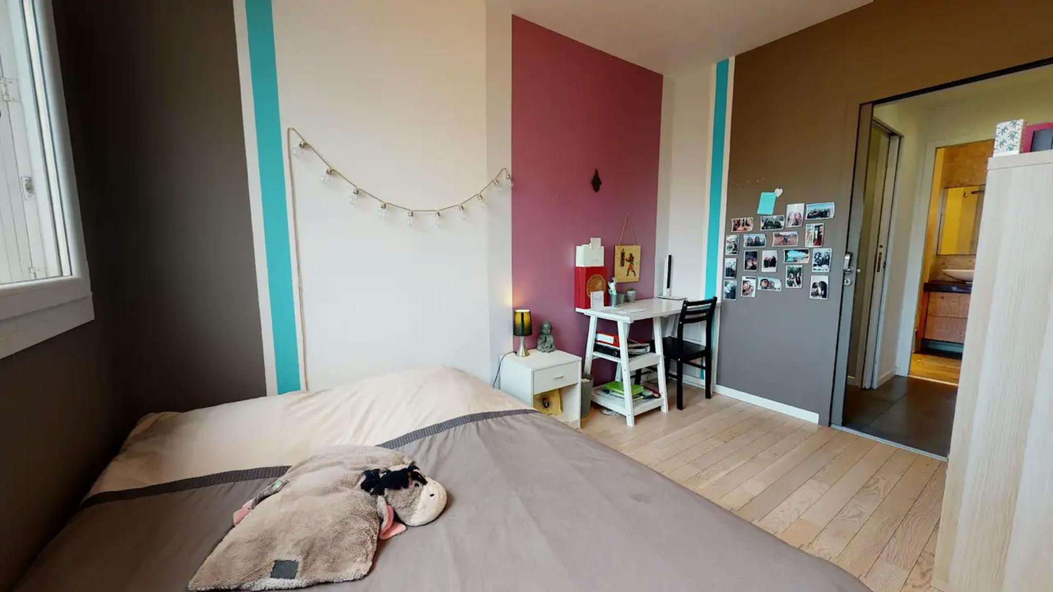 Private Room - Grande Rue de la Guillotière, Lyon - Gallery - 1