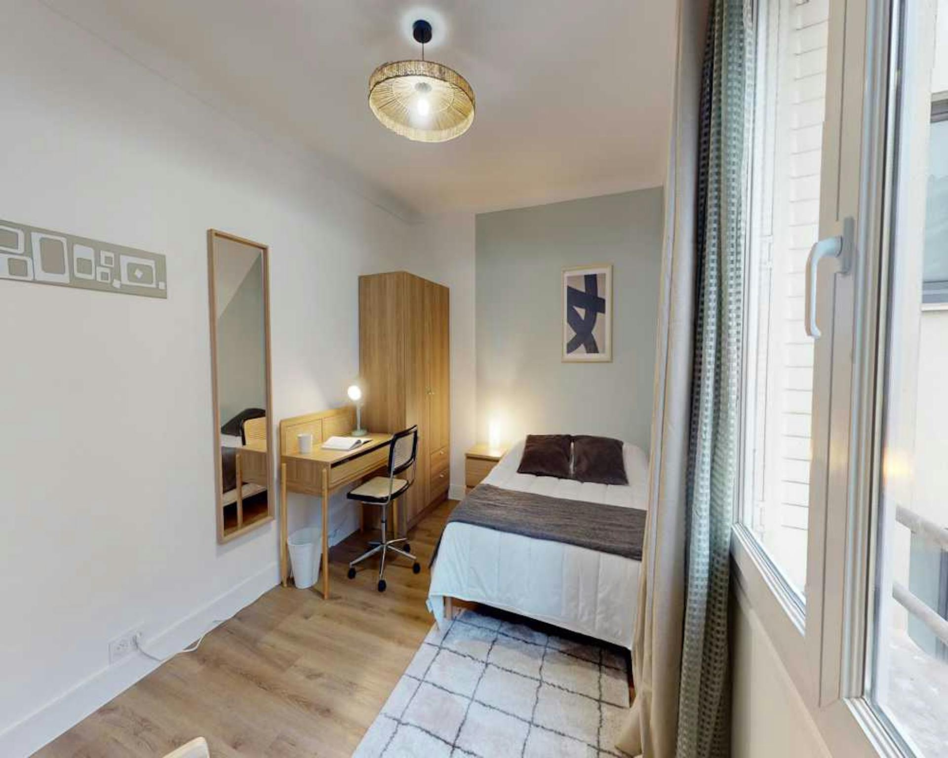  Private Room  -  Rue de Saussure, Paris  - Gallery -  1