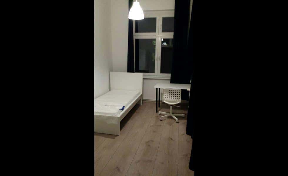  Zimmer In Der Karl-Marx-Straße 72  -  Zimmer in der Karl-Marx-Straße 72  - Gallery -  1