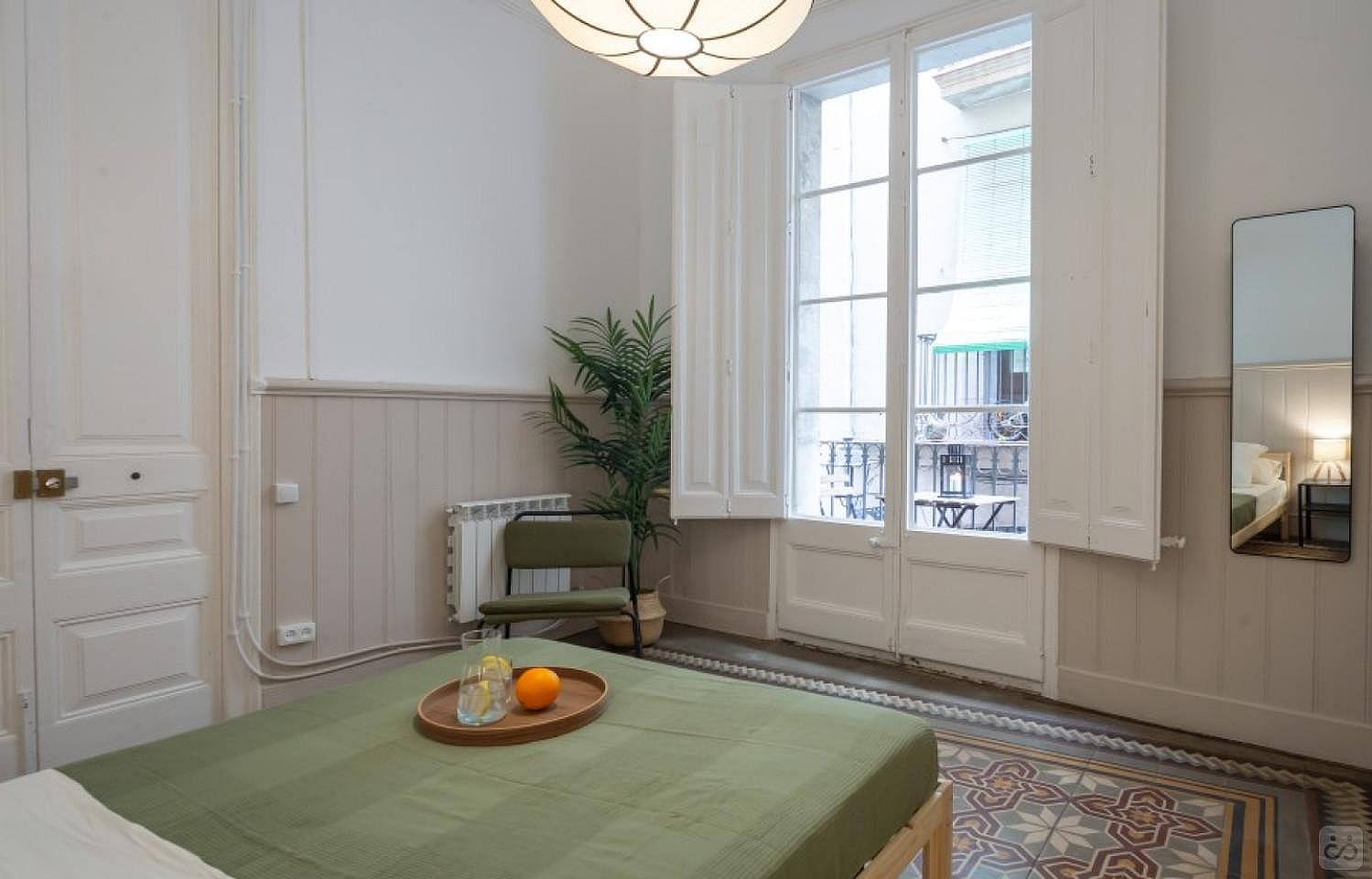 Double Room With Balcony (Mirallers Two) - 1