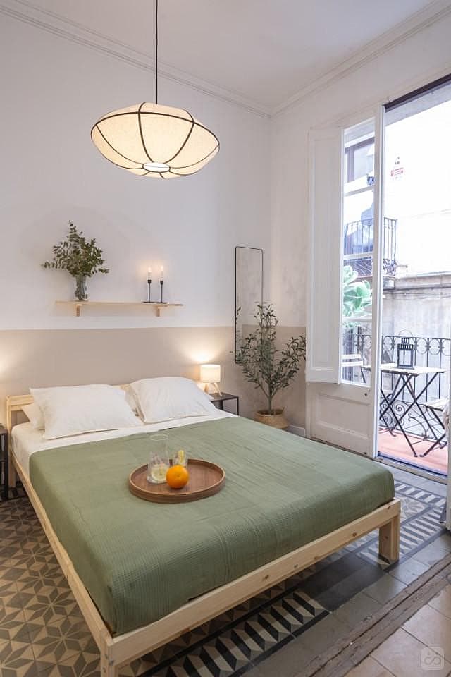 Double Room With Balcony And TV (Mirallers Four) - 5