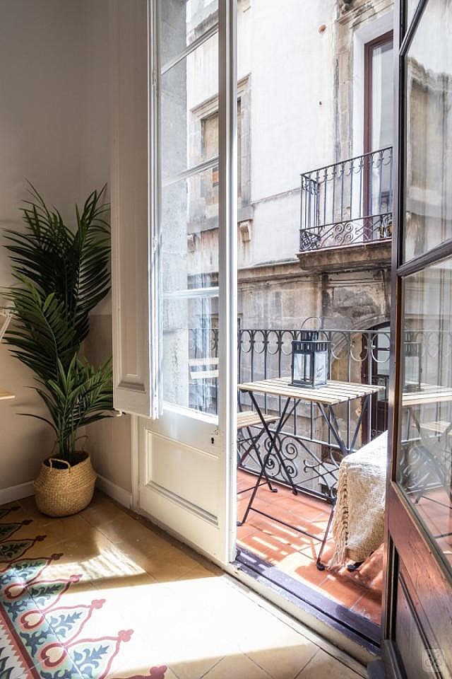Double Room With Balcony And TV (Mirallers Five) - 7