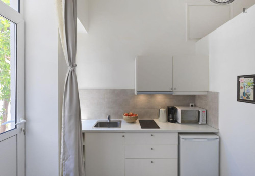 Homely studio in Neos Kosmos