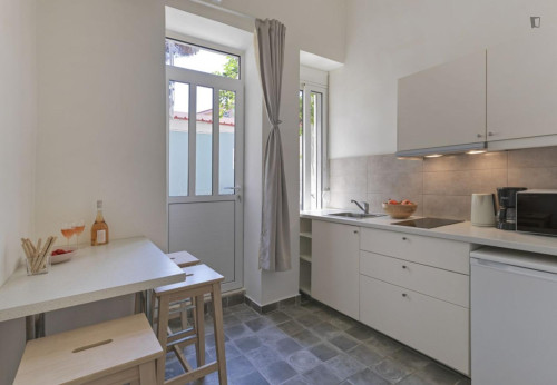 Homely studio in Neos Kosmos