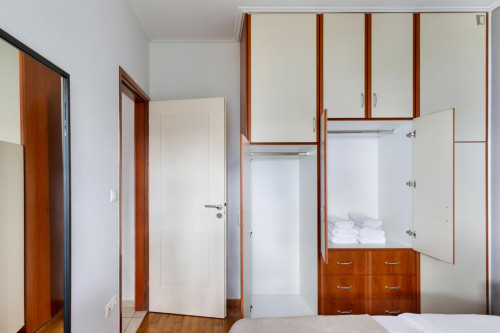 Excellent 2-bedroom flat in Marousi
