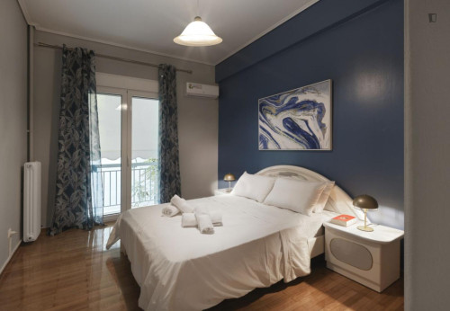 Charming 1-bedroom apartment near University of Economics and Business