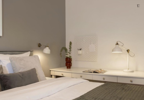 Very welcoming 2-bedroom flat close to the University of Athens Medical School
