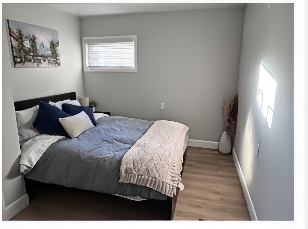 Private Room With Queen Bed(Full Room) - 1