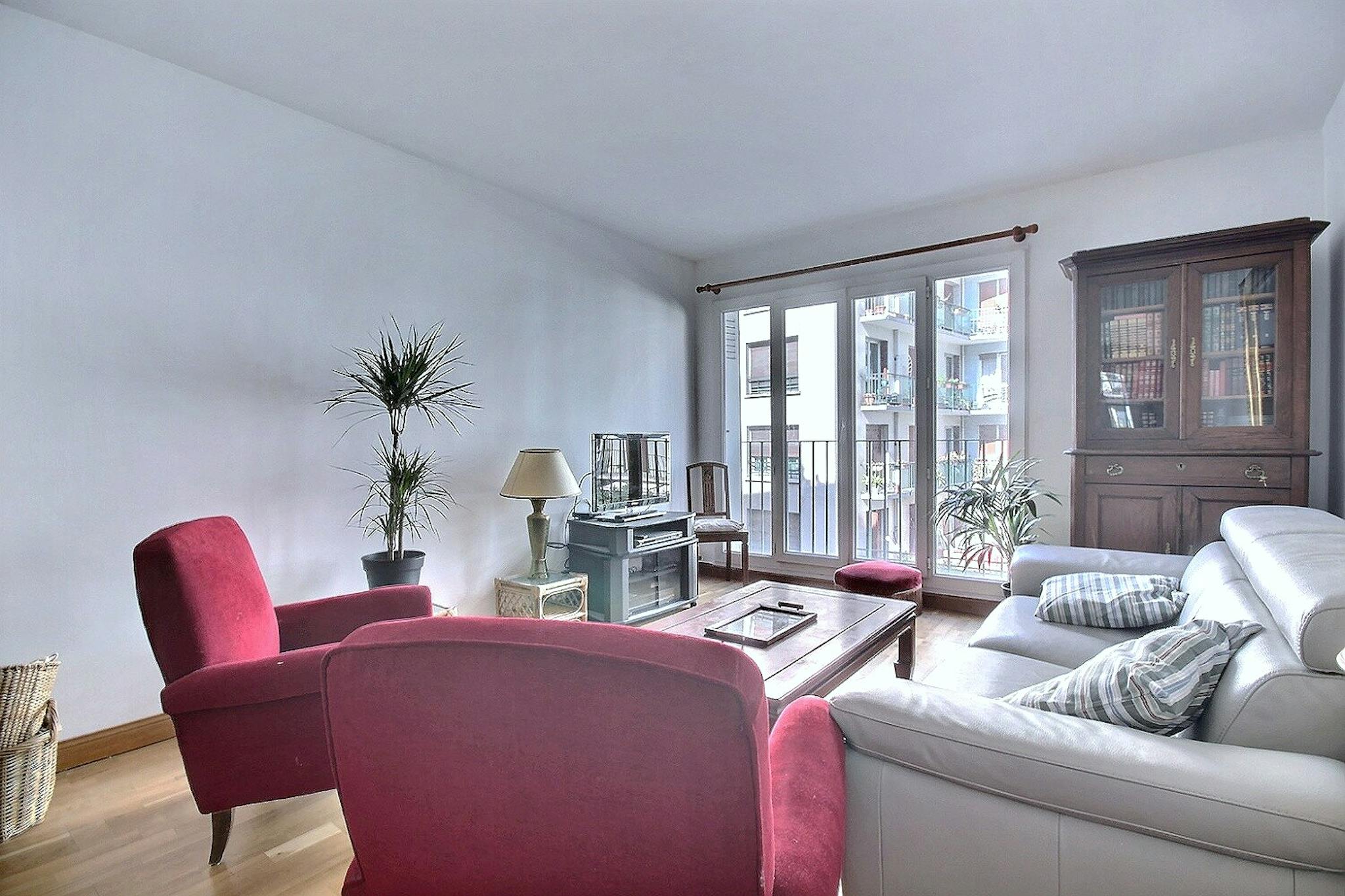  Entire Place  -  Rue Broca, Paris  - Gallery -  1