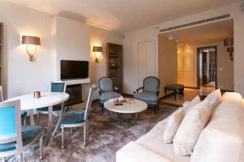 Avenue Montaigne, Paris  - Gallery -  5