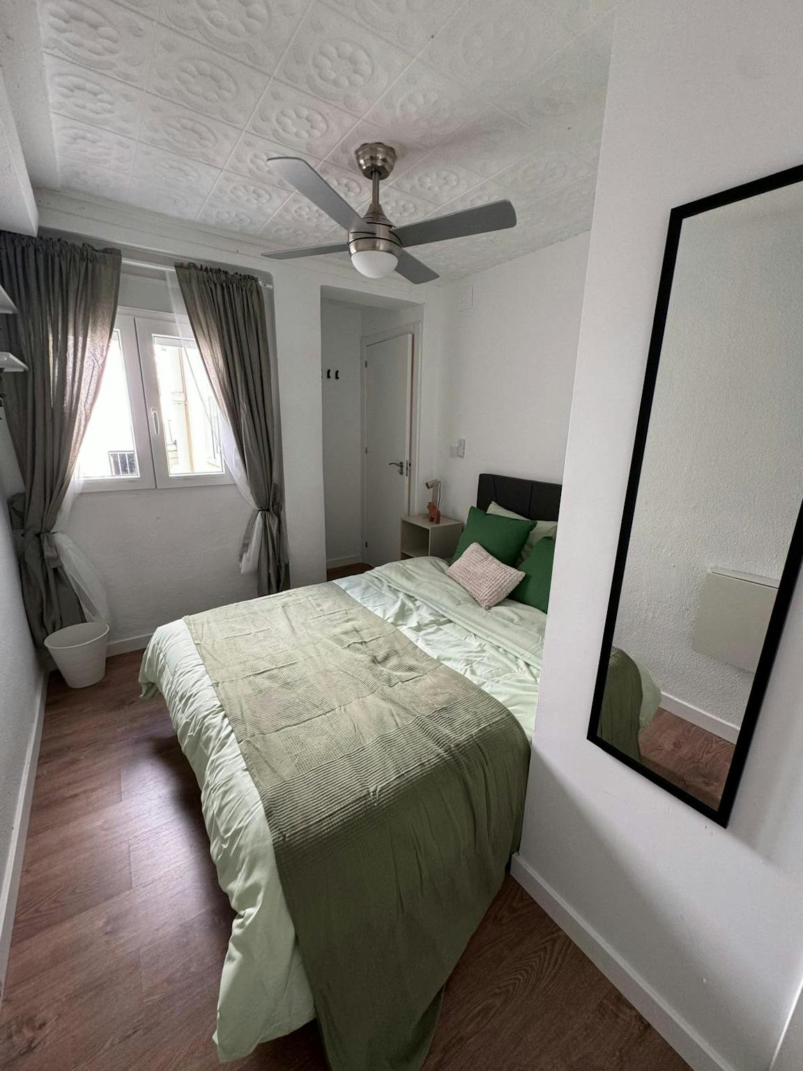  Private Room  -  Carrer de les Germanies, Torrent  - Gallery -  1