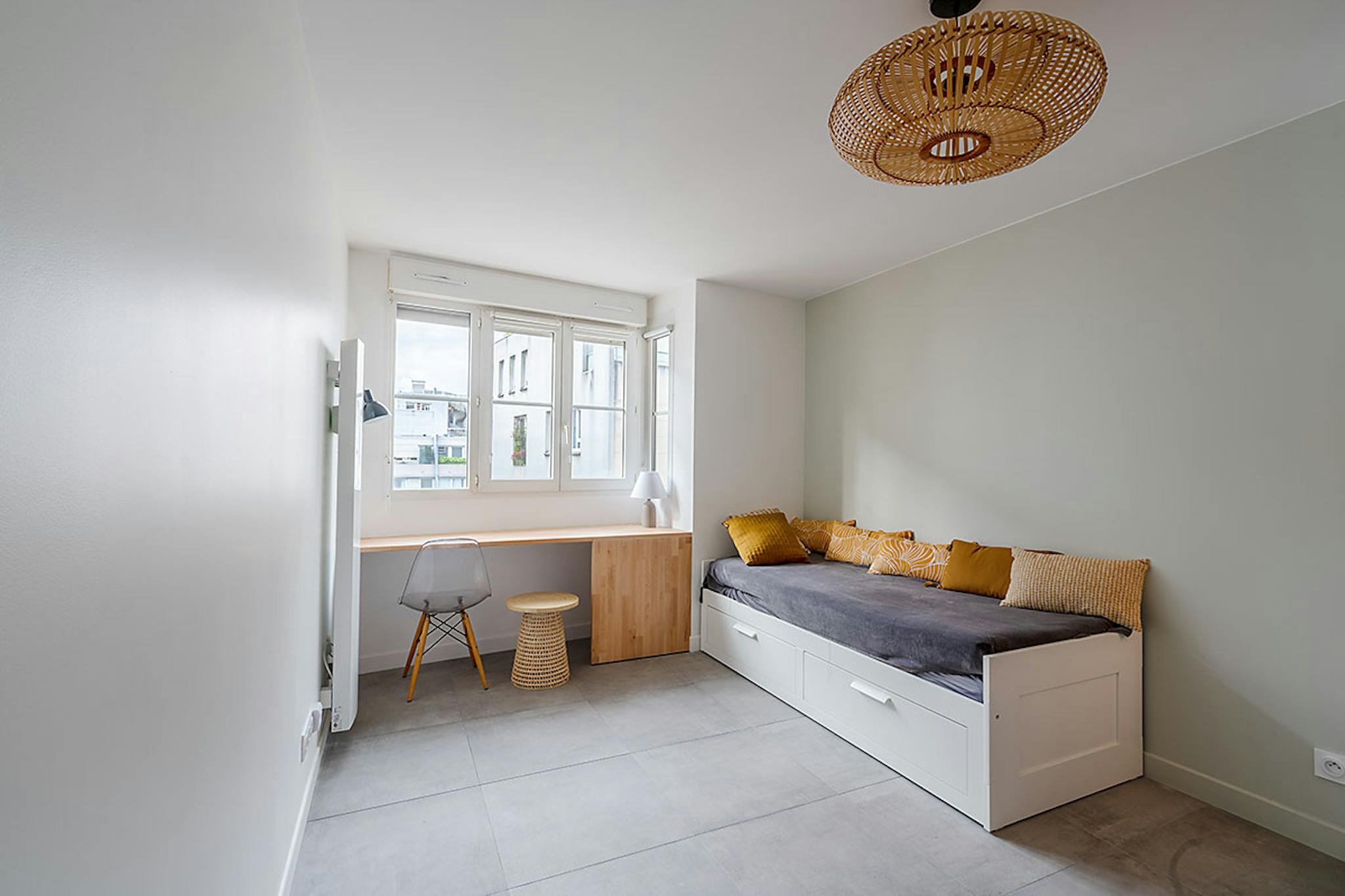  Entire Place  -  Rue du Buisson Saint-Louis, Paris  - Gallery -  1