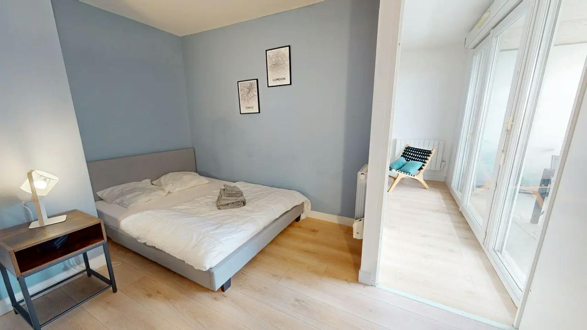 Private Room - Rue Léon Jouhaux, Bordeaux - Gallery - 1