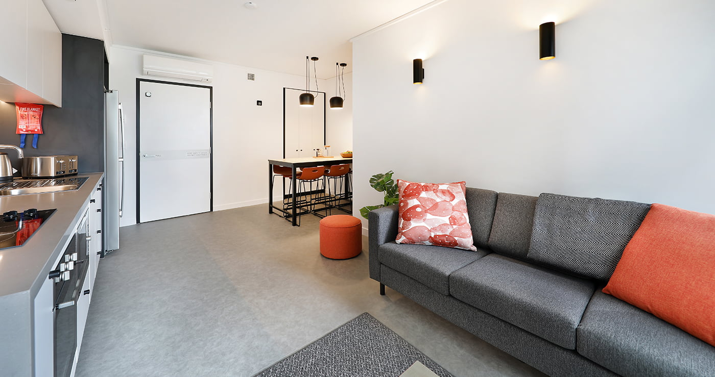 Single Bedroom – 5 Share Apt - Iglu South Yarra - Gallery - 4