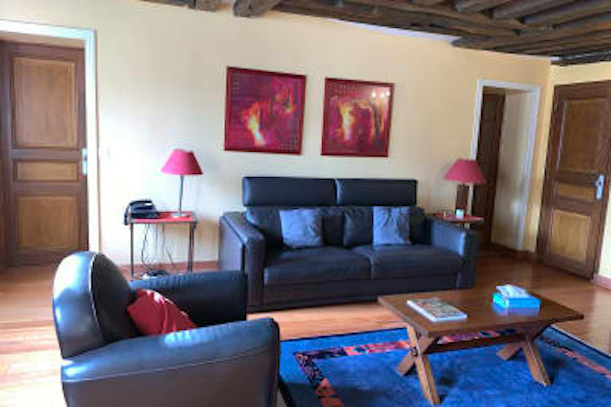  Entire Place  -  Rue Vieille du Temple, Paris  - Gallery -  1