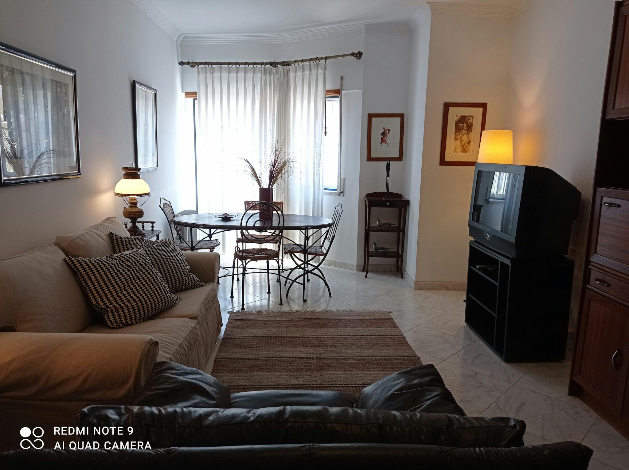  Entire Place  -  Rua Miguel Torga, Almada  - Gallery -  1