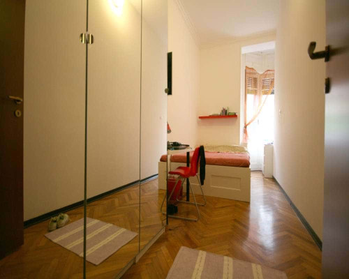 Stanza in Viale Regina Giovanna