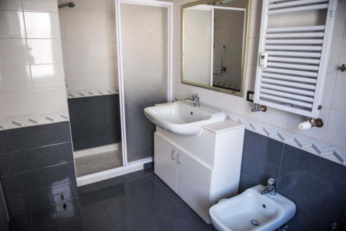 Room in Via Colle dei Pini, Roma for 75 m² with 2 bedrooms  - Gallery -  5
