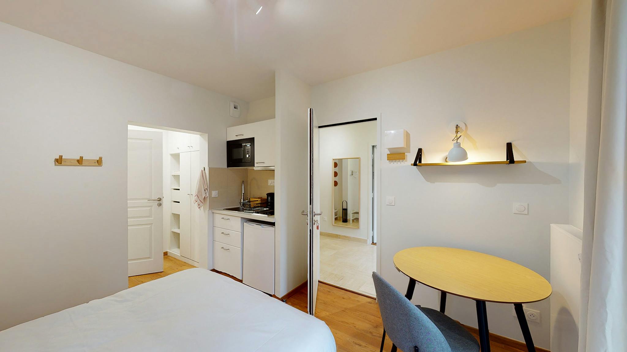  Private Room  -  Rue Claude Bernard, Issy-les-Moulineaux  - Gallery -  1