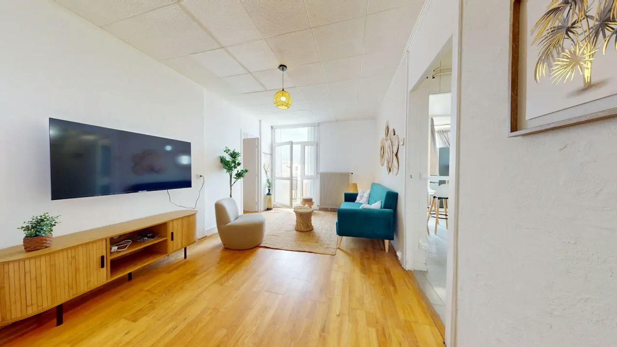 Private Room - Avenue Barthélémy Buyer, Lyon - Gallery - 1