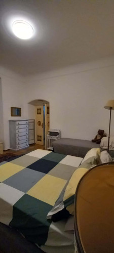 Room in Piazza Giuseppe Garibaldi, La Spezia for 120 m² with 3 bedrooms