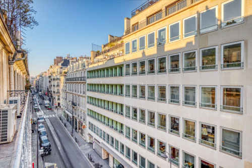 Stylish 2BR Apartment in Heart of Paris - Gallery - 8