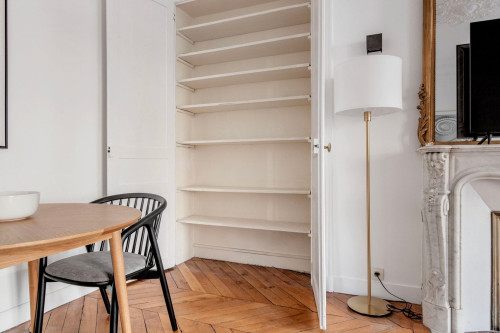 Stylish 2BR Apartment in Heart of Paris