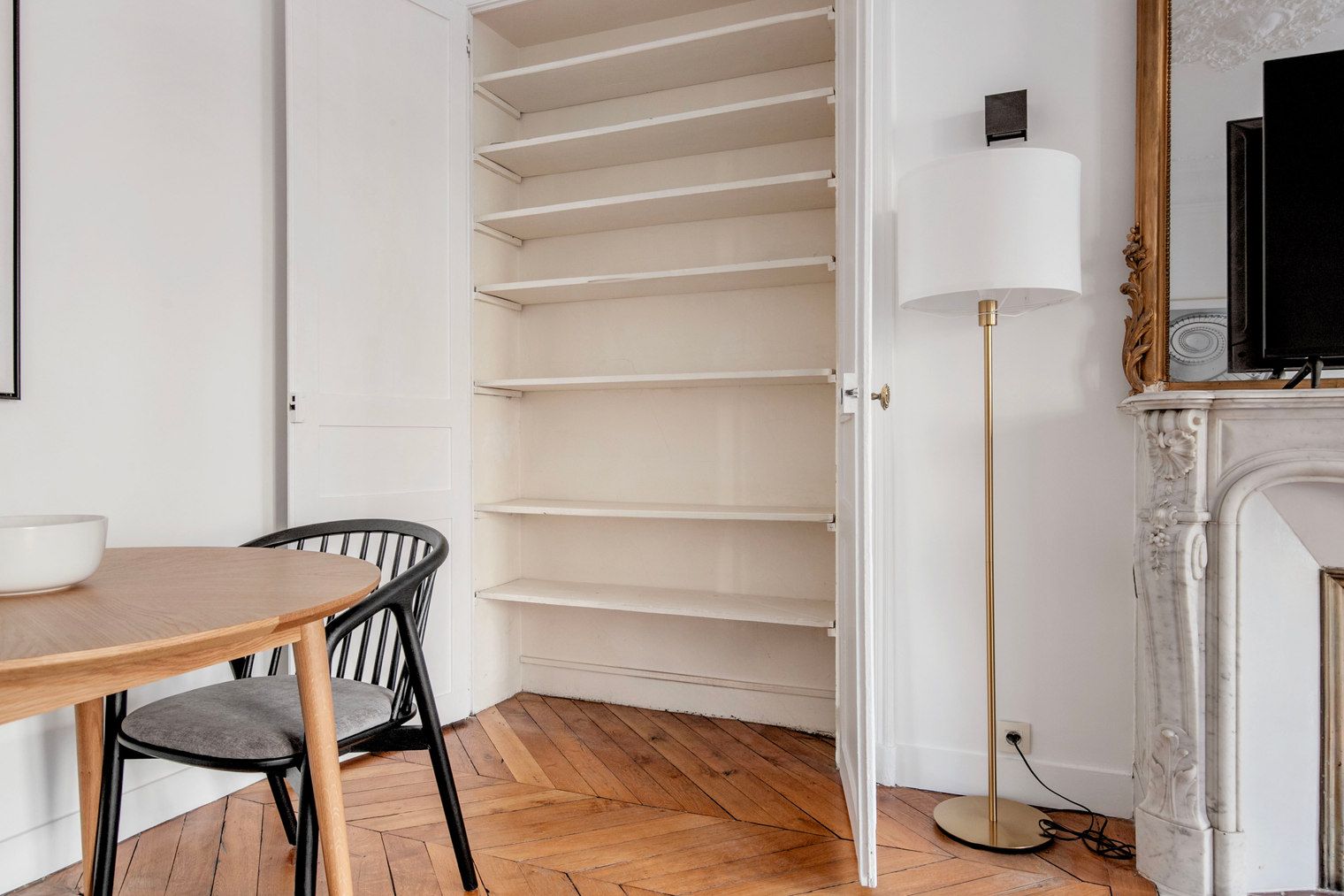 Stylish 2BR Apartment In Heart Of Paris - 3