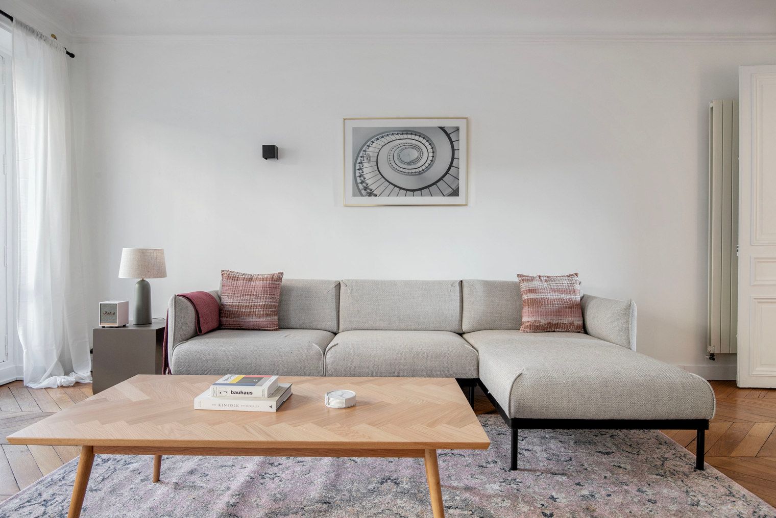 Stylish 2BR Apartment In Heart Of Paris - 26
