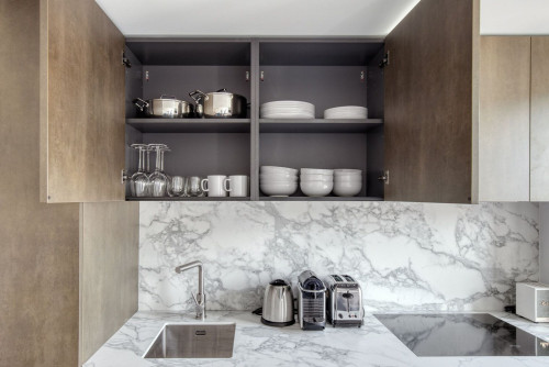 Chic One-Bedroom in the Heart of Paris