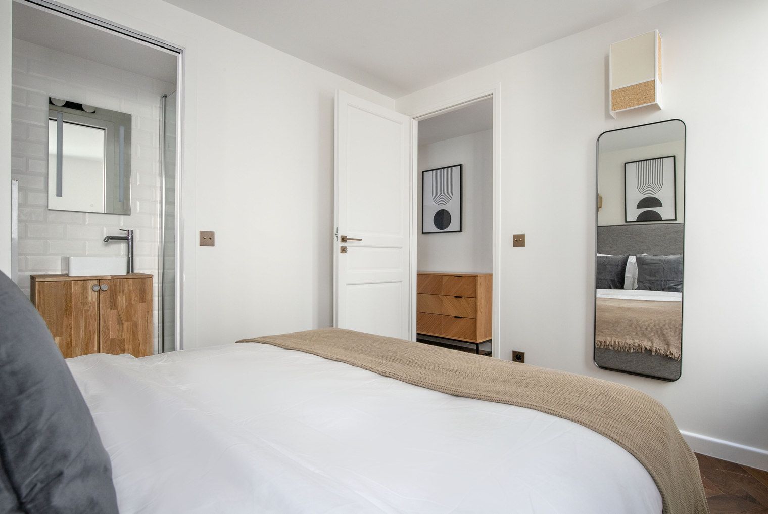 Chic One-Bedroom In The Heart Of Paris - 10