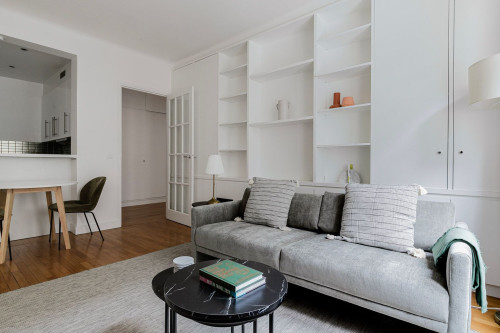 Chic One-Bedroom Apartment in Paris' Passy - Gallery - 21