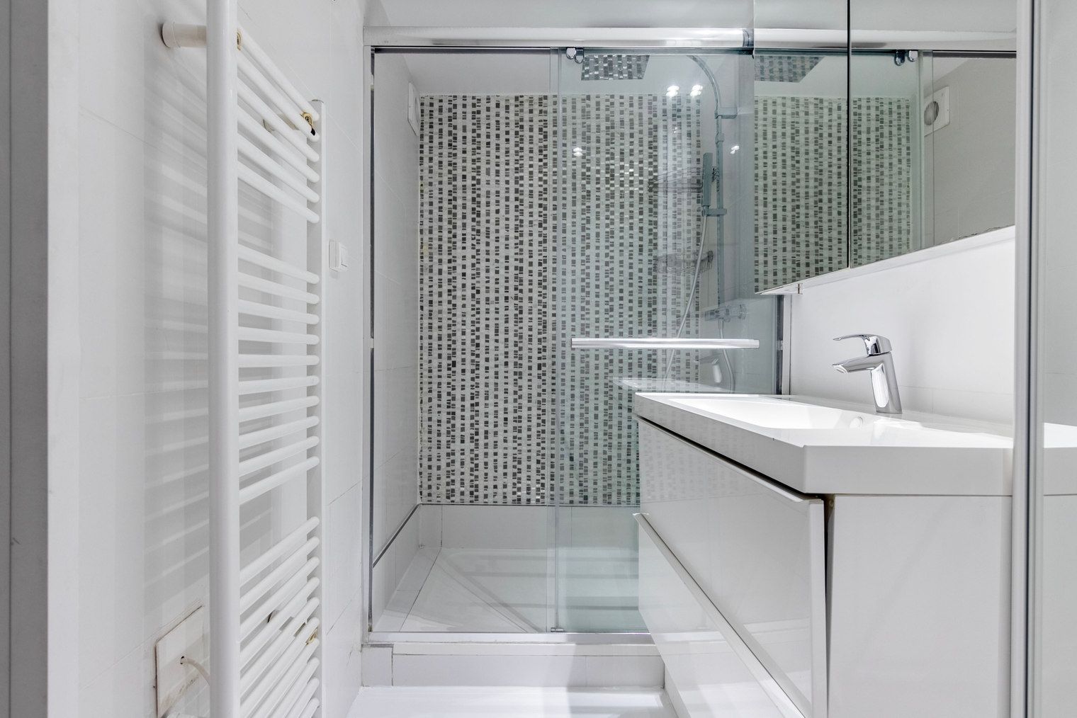 Chic Parisian One-Bedroom Oasis Awaits You - 6