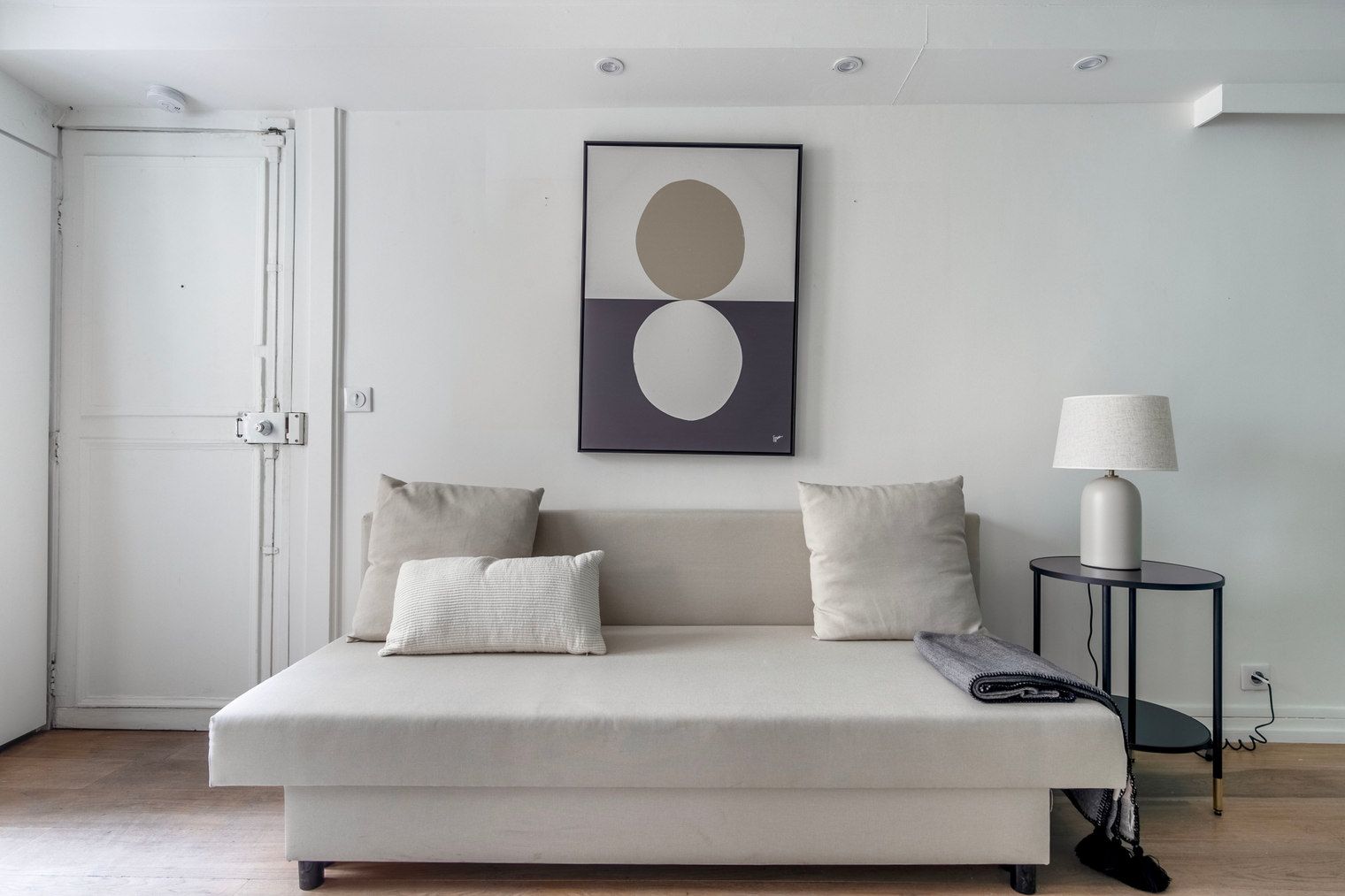 Chic Parisian One-Bedroom Oasis Awaits You - 13