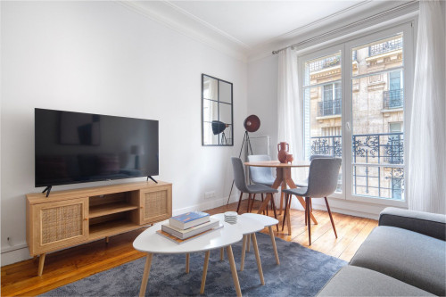 Charming Fully Furnished Parisian Oasis
