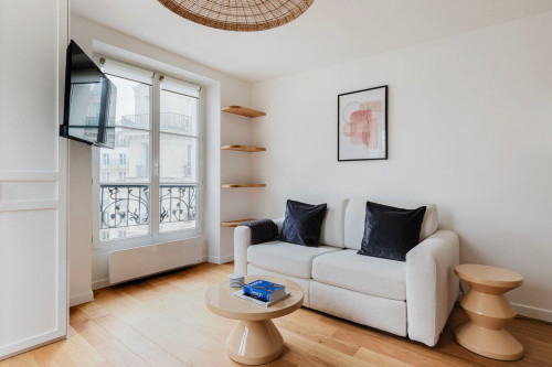 Charming Le Marais 1-Bedroom Retreat