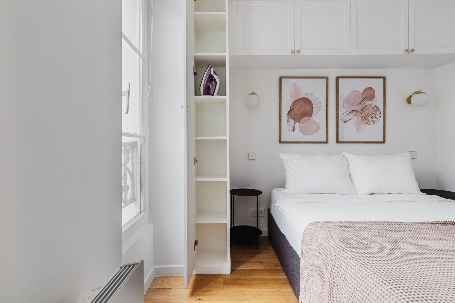 Charming Le Marais 1-Bedroom Retreat - 10