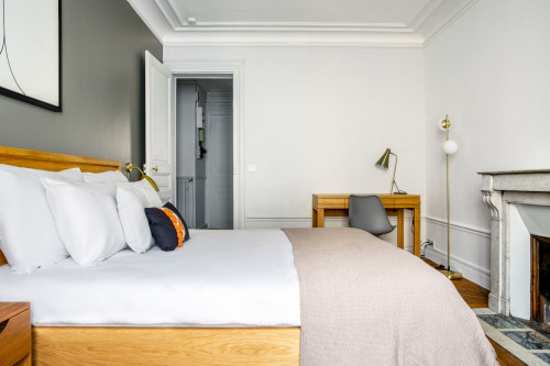 Charming Two-Bedroom in Saint Victor, Paris! - Gallery - 7