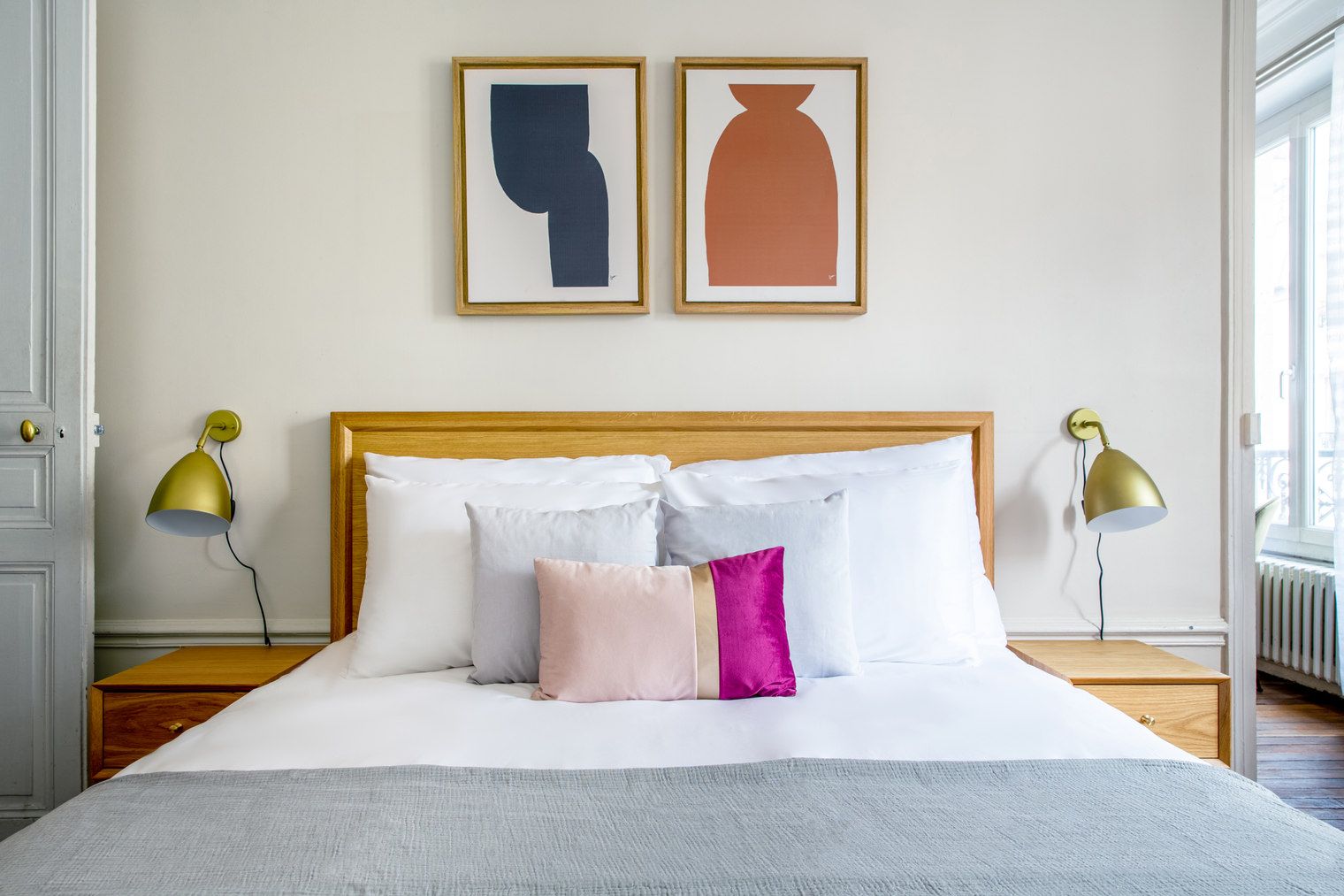Charming Two-Bedroom In Saint Victor, Paris! - 5