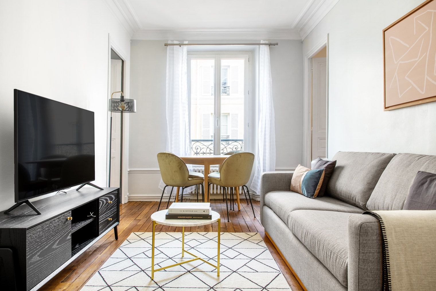 Charming Two-Bedroom In Saint Victor, Paris! - 14
