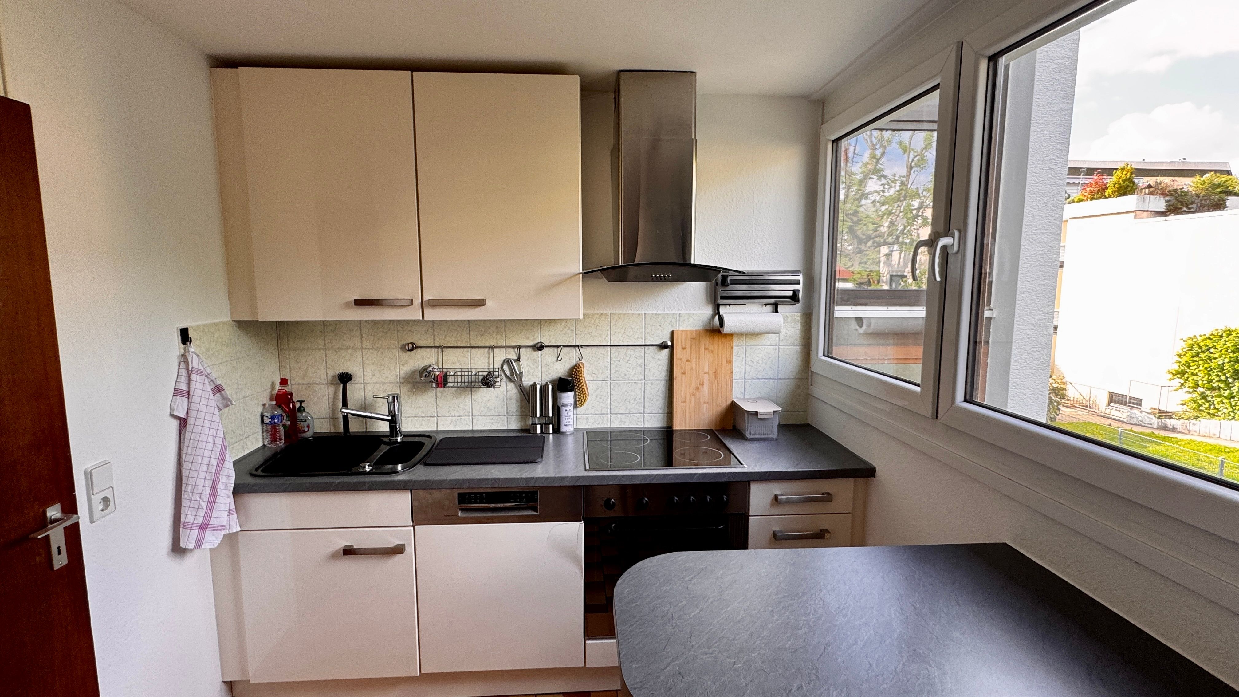 Modern 3-Room Apartment In Reutlingen's Oststadt - 12