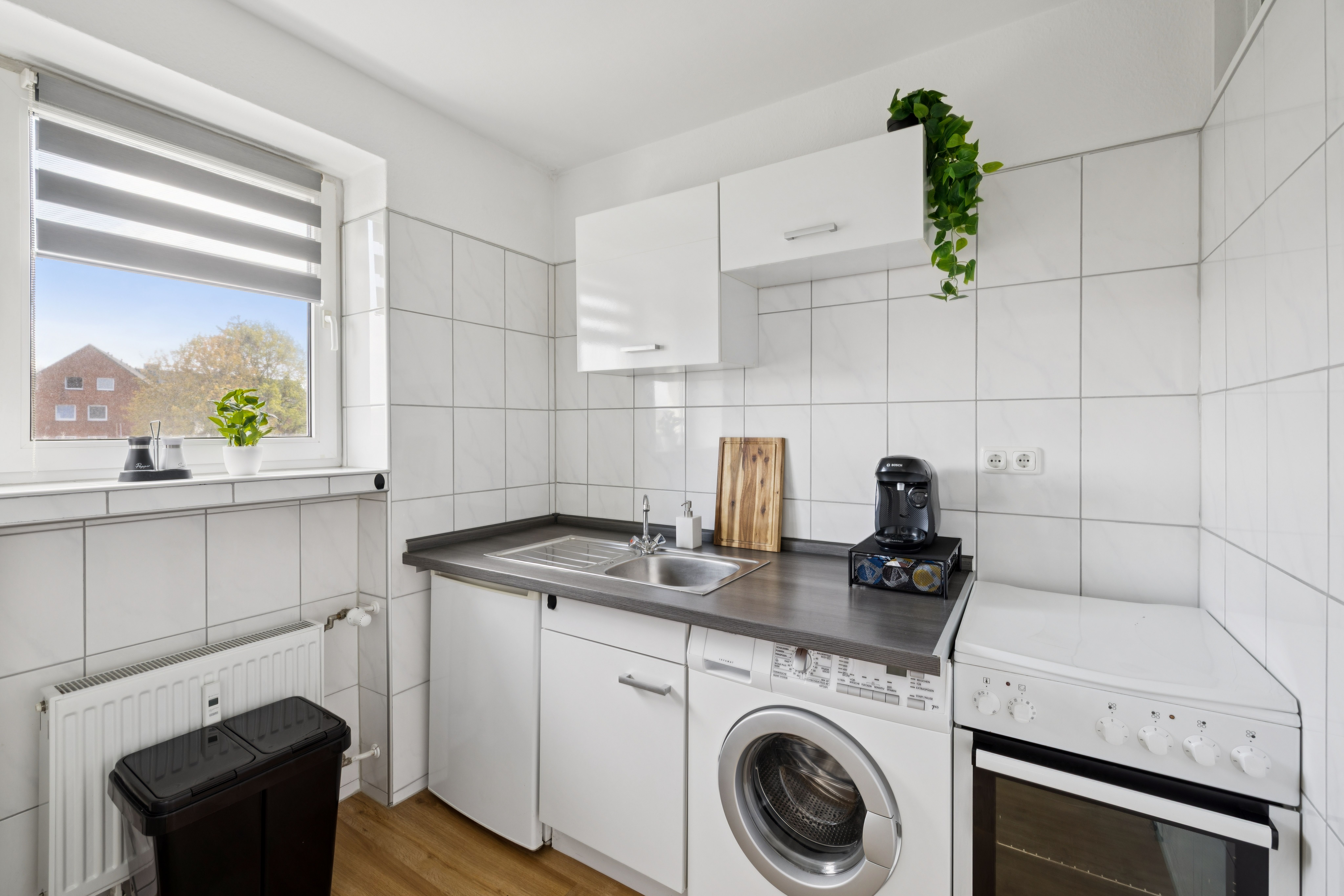  Modern Business-Apartment With Balcony  -  Modern Business-Apartment with Balcony  - Gallery -  8