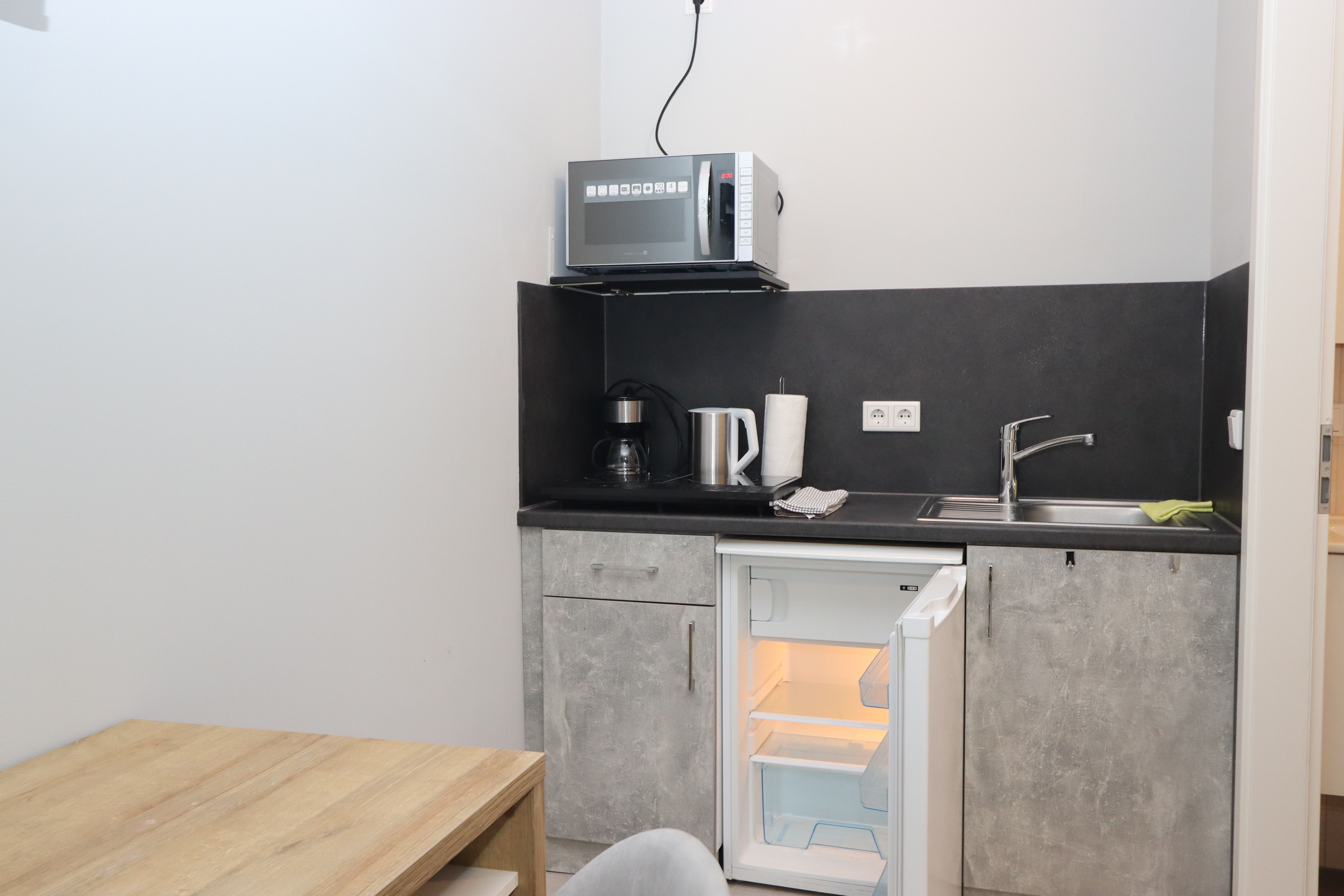  Stylish Studio Flat Near Frankfurt Airport  -  Stylish studio flat near Frankfurt Airport  - Gallery -  3