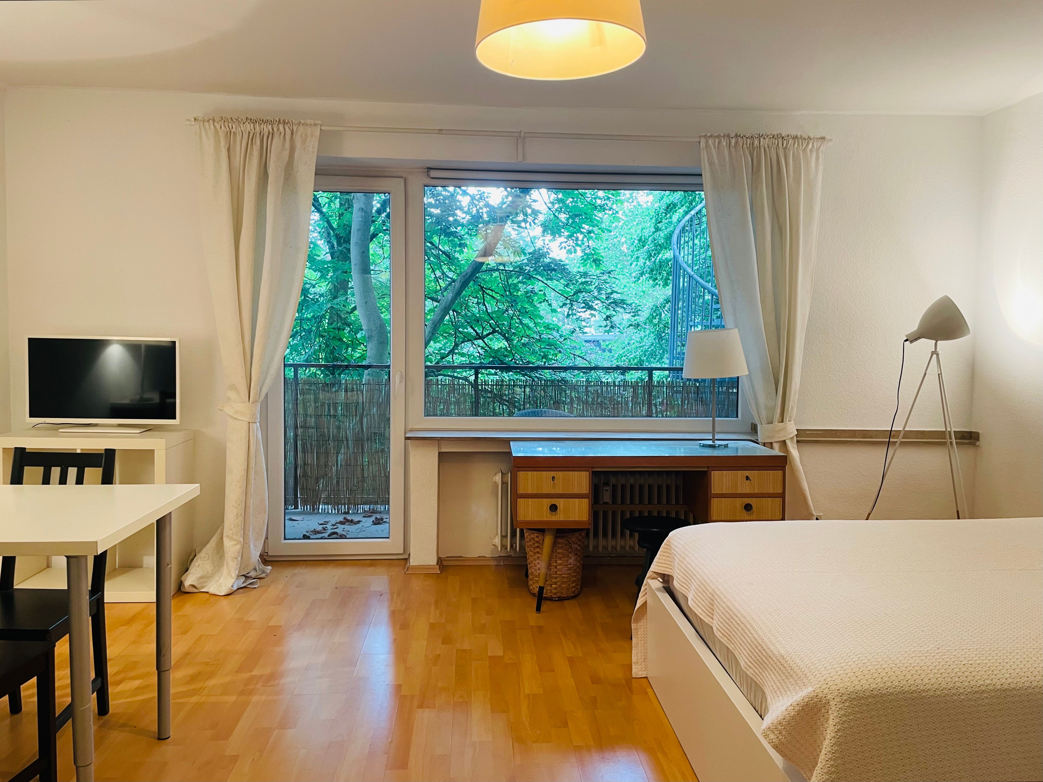 Am Schönen Zoopark: Ruhiges Apartment, 1 Großes Zimmer Mit Kochnische, Badezimmer Und Diele - 9