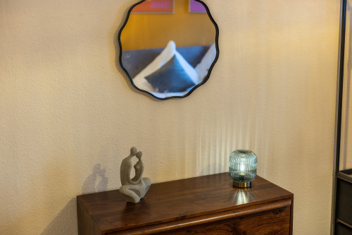 Cozy DOR – Stylish Apt. Parking & Netflix - Gallery - 14