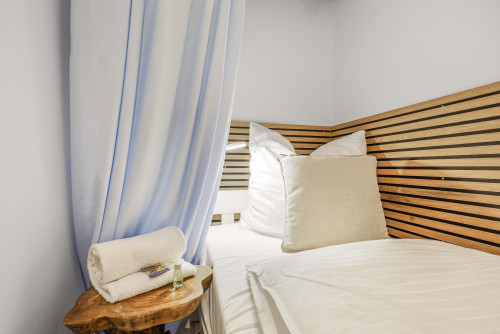 Modern, fully equipped studio apartment in a prime location at Klenzepark