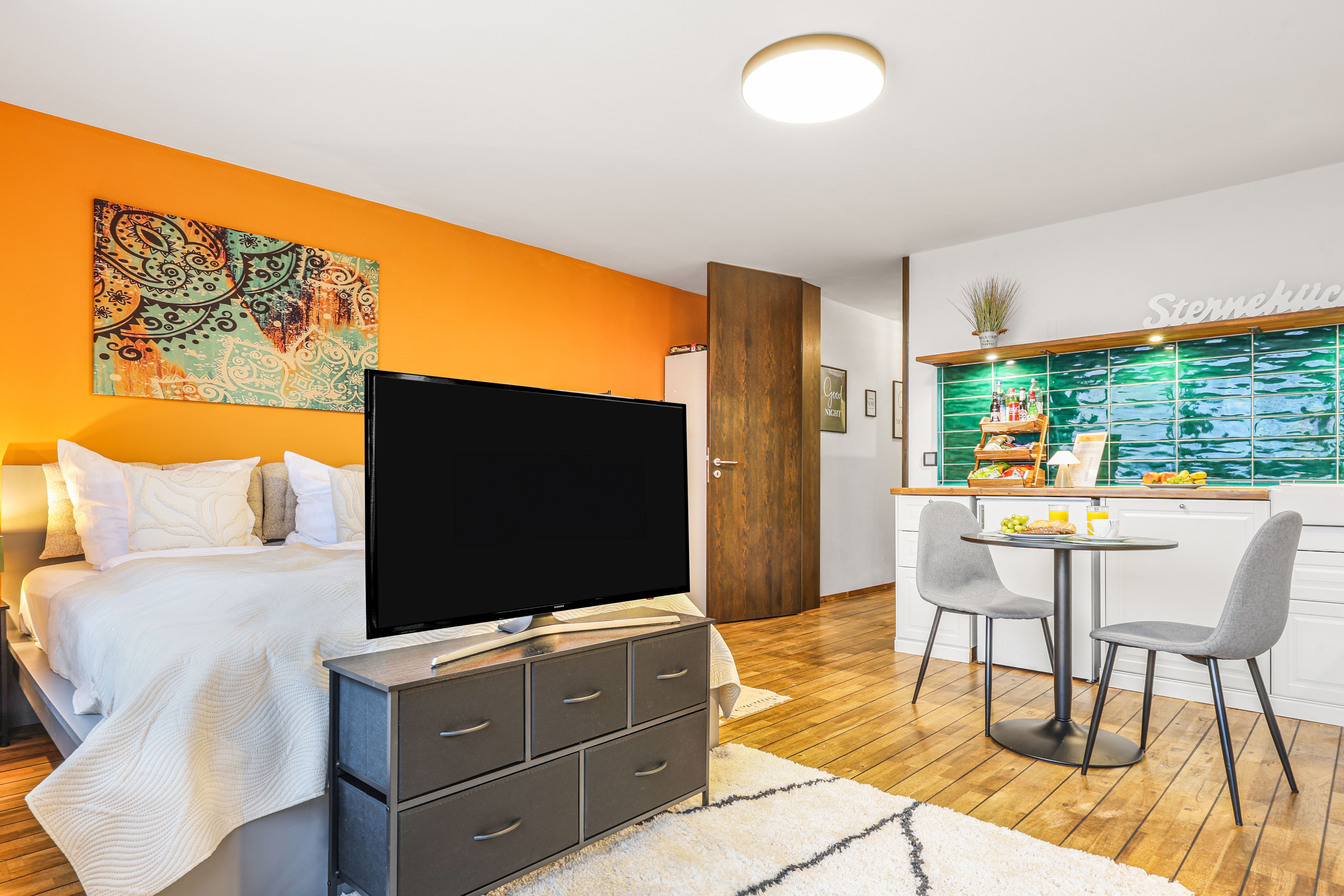  Modern, Fully Equipped Studio Apartment In A Prime Location At Klenzepark  -  Modern, fully equipped studio apartment in a prime location at Klenzepark  - Gallery -  11