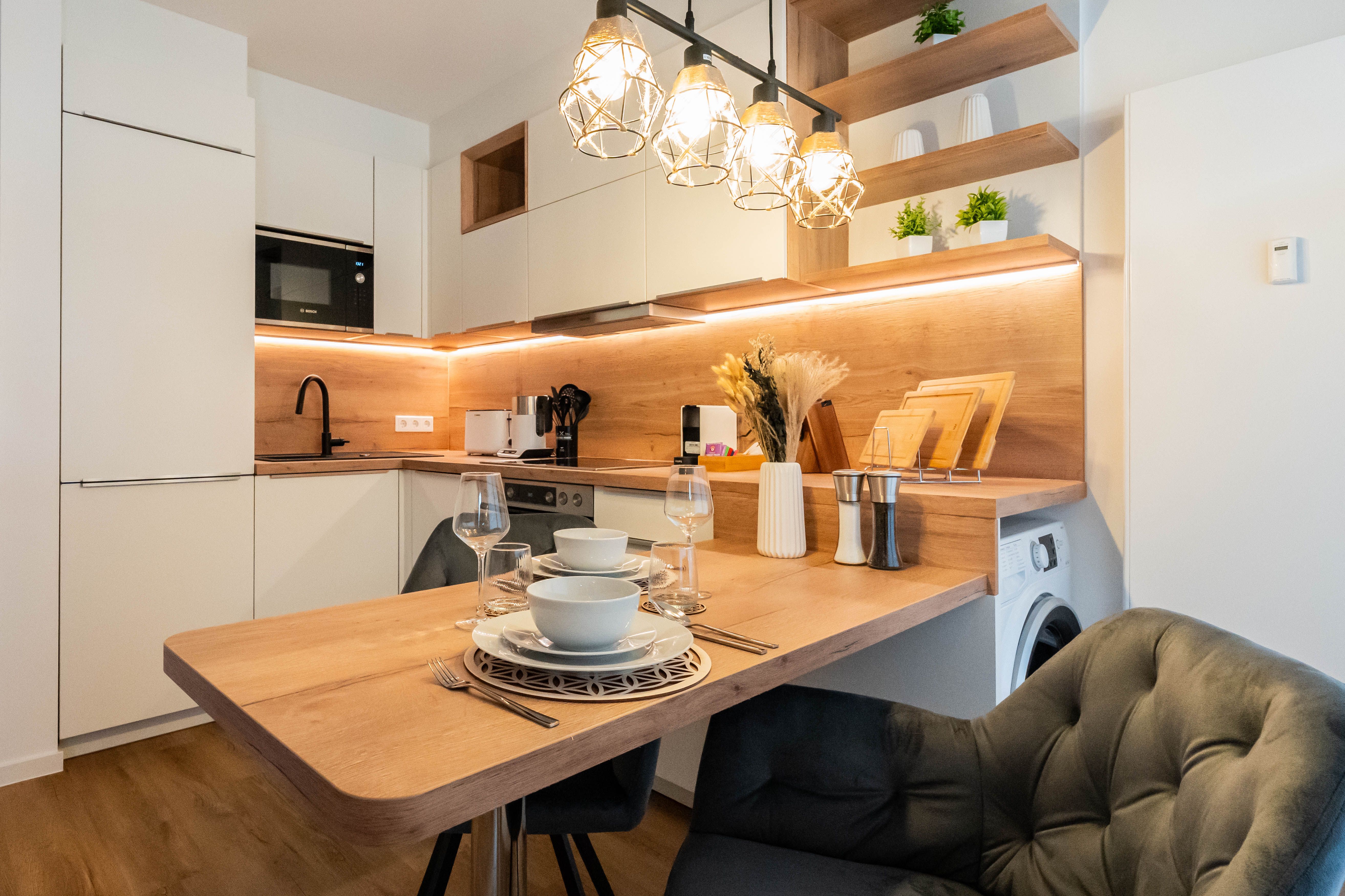 City Apartment With Balcony - 16