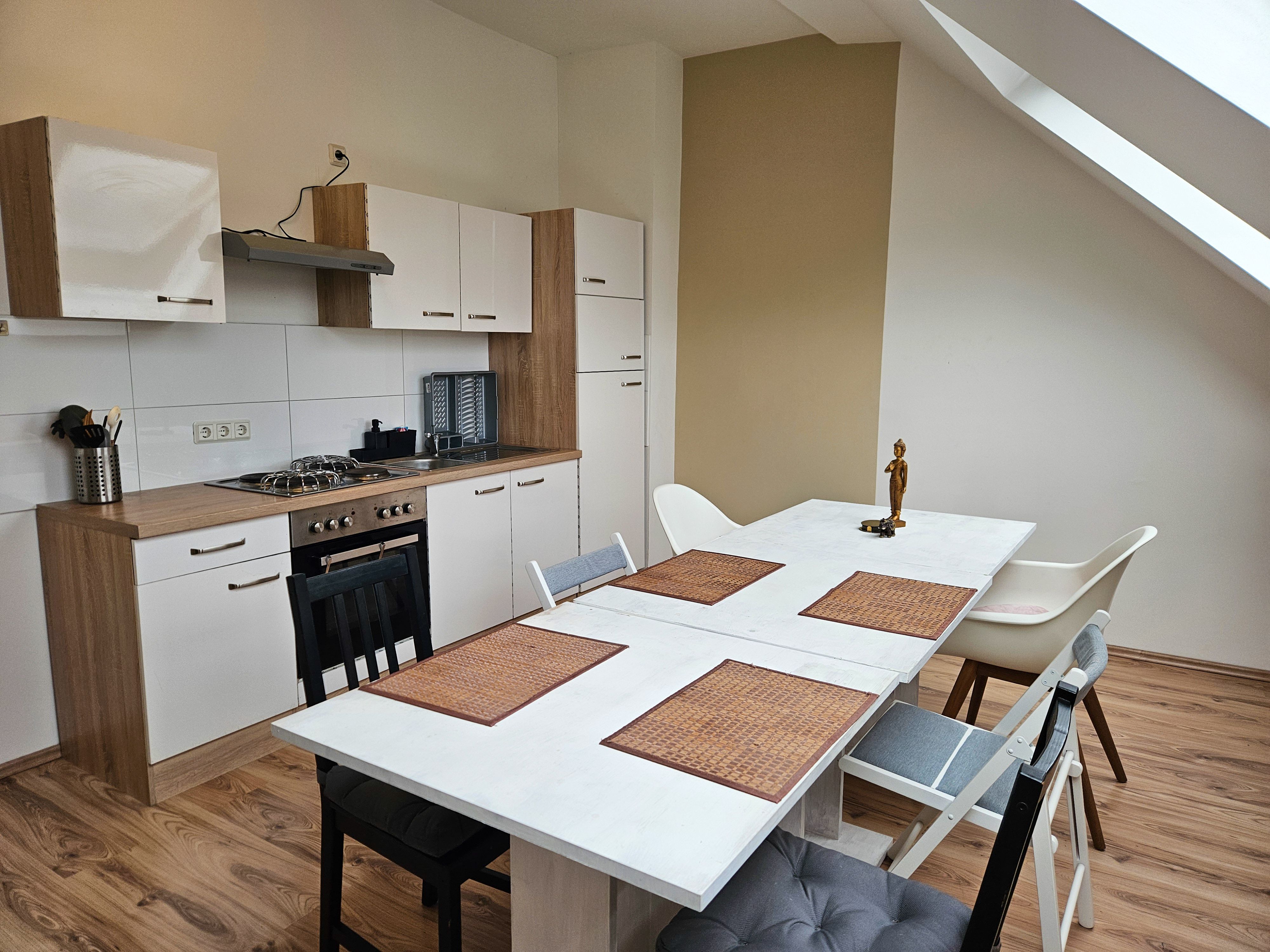  Charming 1-Bedroom Apartment In The Heart Of Sterkrade  -  Charming 1-bedroom apartment in the heart of Sterkrade  - Gallery -  4
