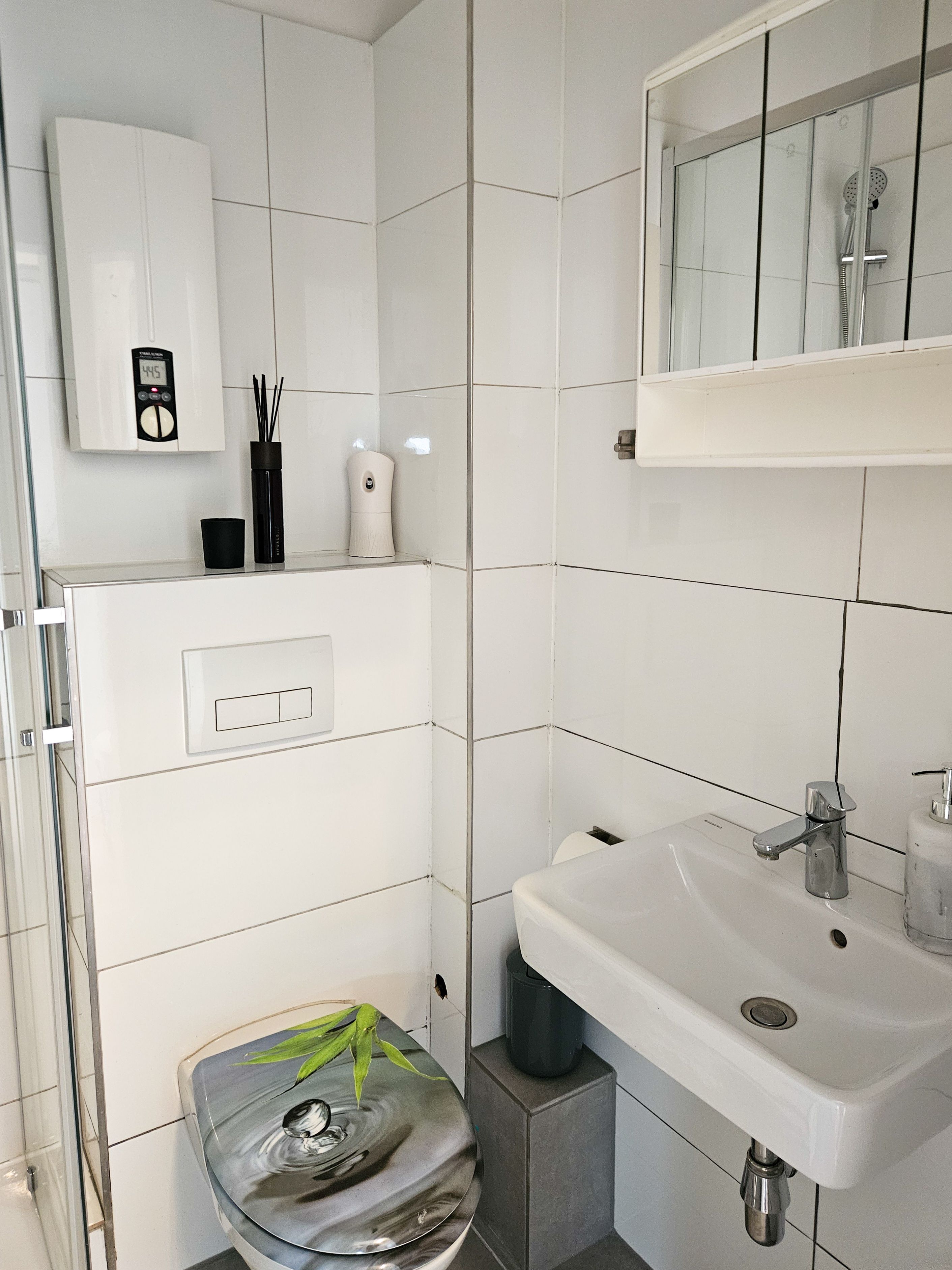  Charming 1-Bedroom Apartment In The Heart Of Sterkrade  -  Charming 1-bedroom apartment in the heart of Sterkrade  - Gallery -  6